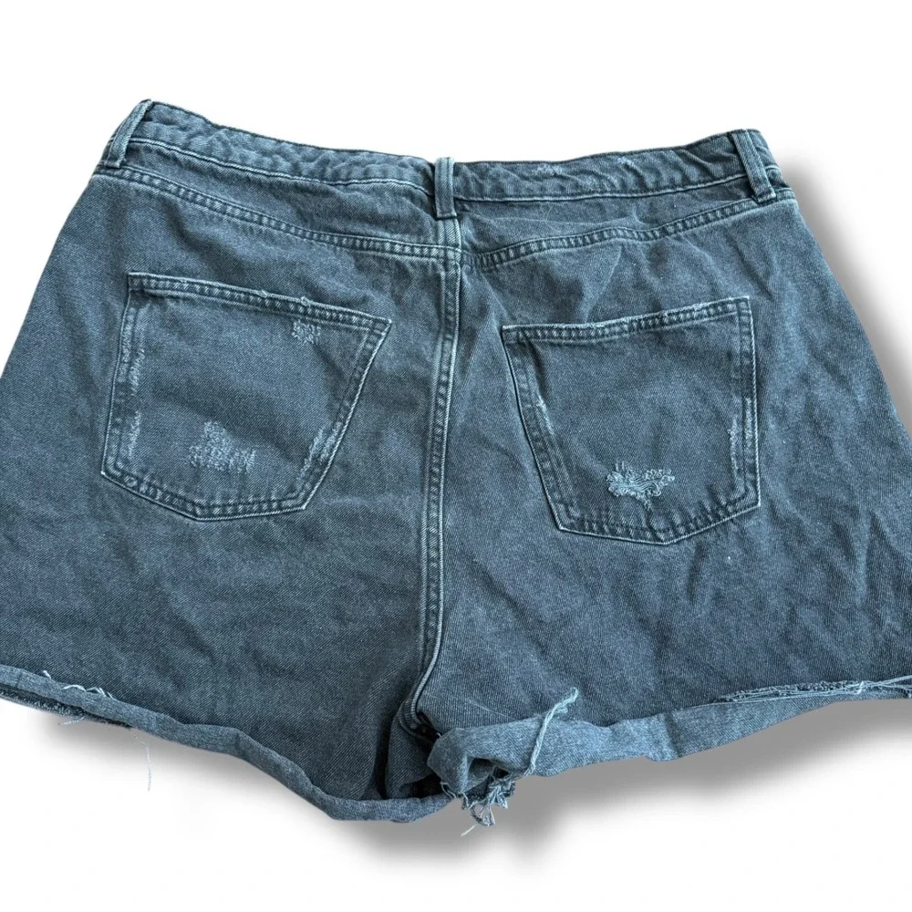Wild Fable‎ Women Gray Distressed Denim Cutoff Shorts Size 17  Button Fly